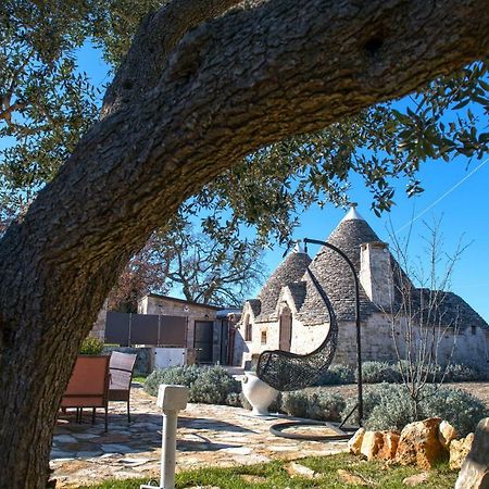 Вилла I Trulli Di Ginevra Альберобелло Экстерьер фото