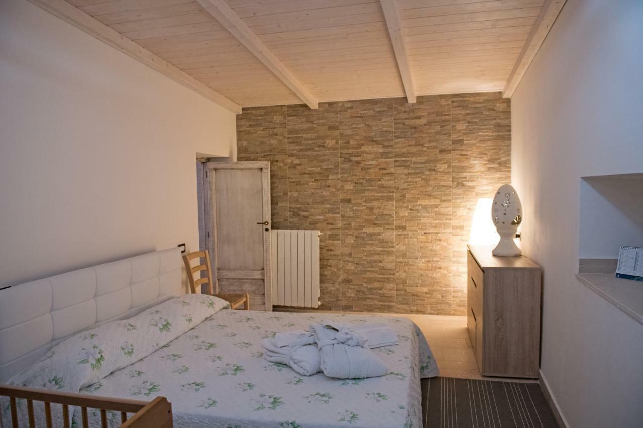 Вилла I Trulli Di Ginevra Альберобелло Экстерьер фото