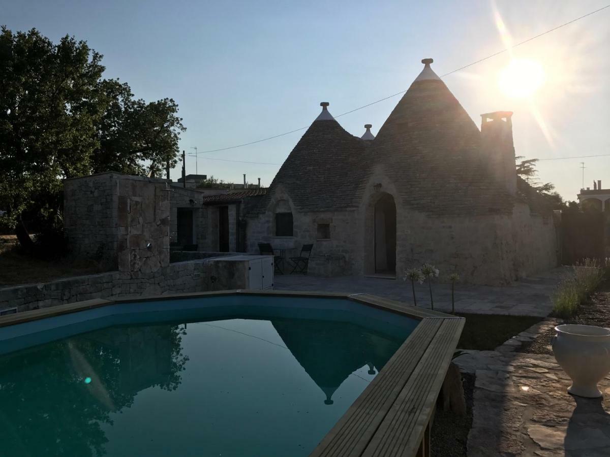 Вилла I Trulli Di Ginevra Альберобелло Экстерьер фото